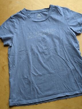 Levi's Light Blue Logo Crewneck Short Sleeve Tee